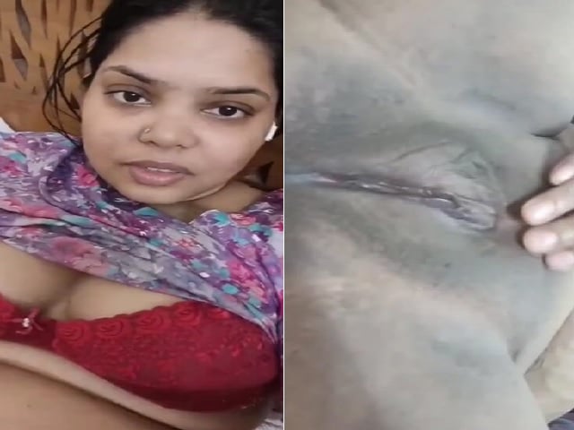 Cute girlfriend black pussy fingering solo nude